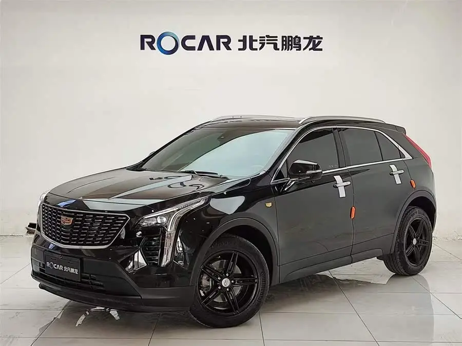 كاديلاك XT4 2022 28T طراز الدفع الثنائي