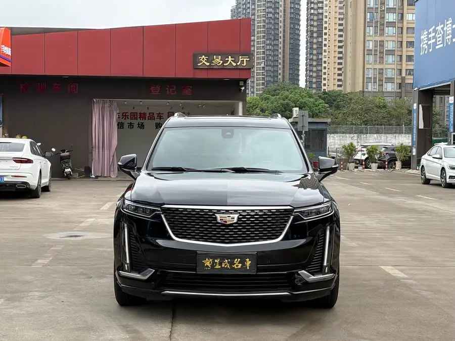 كاديلاك XT6 2022 2.0T طراز ستة مقاعد دفع ثنائي فاخرة