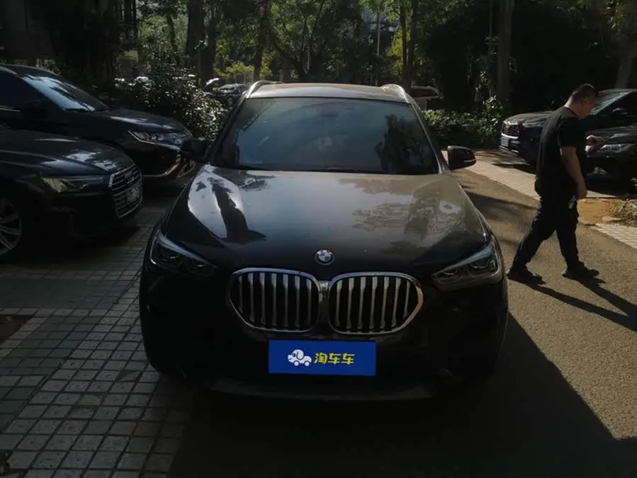 BMW X1 2022 sDrive25Li Leading Edition