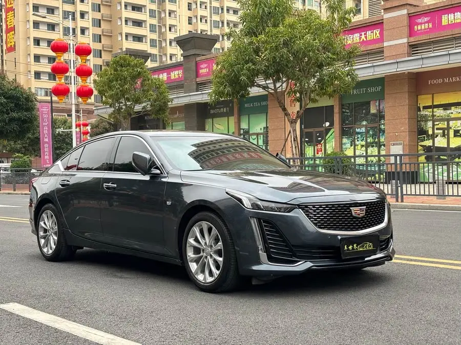 كاديلاك CT5 2022 28T الفاخرة