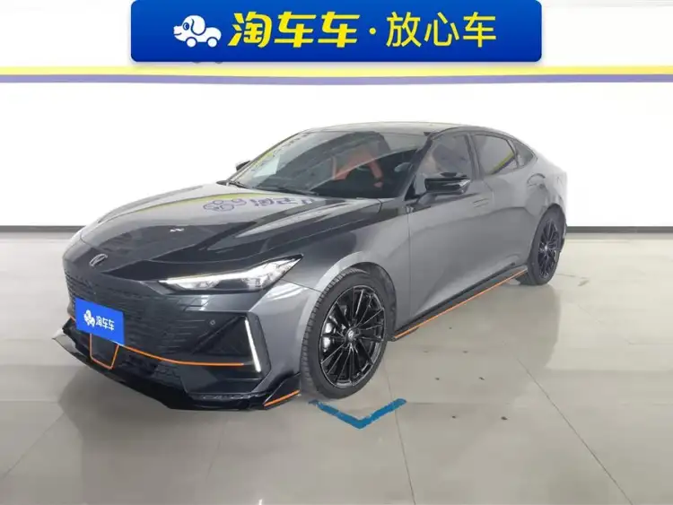 Changan UNI-V 2023 1.5T Sport Version