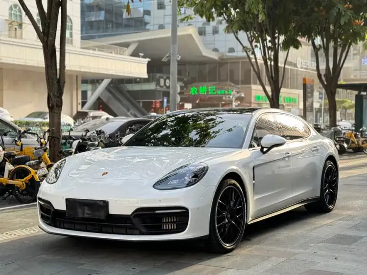 2022 Panamera Executive Platinum Edition 2.9T