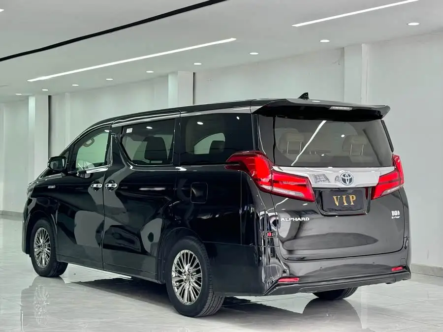 ألفارد 2021 هايبرد 2.5 لتر نسخة فاخرة