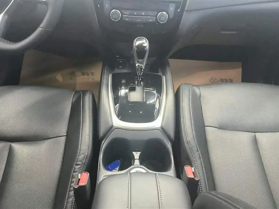 2020 نيسان إكس تريل 2.5 لتر XL ITS CVT 4WD إصدار فاخر