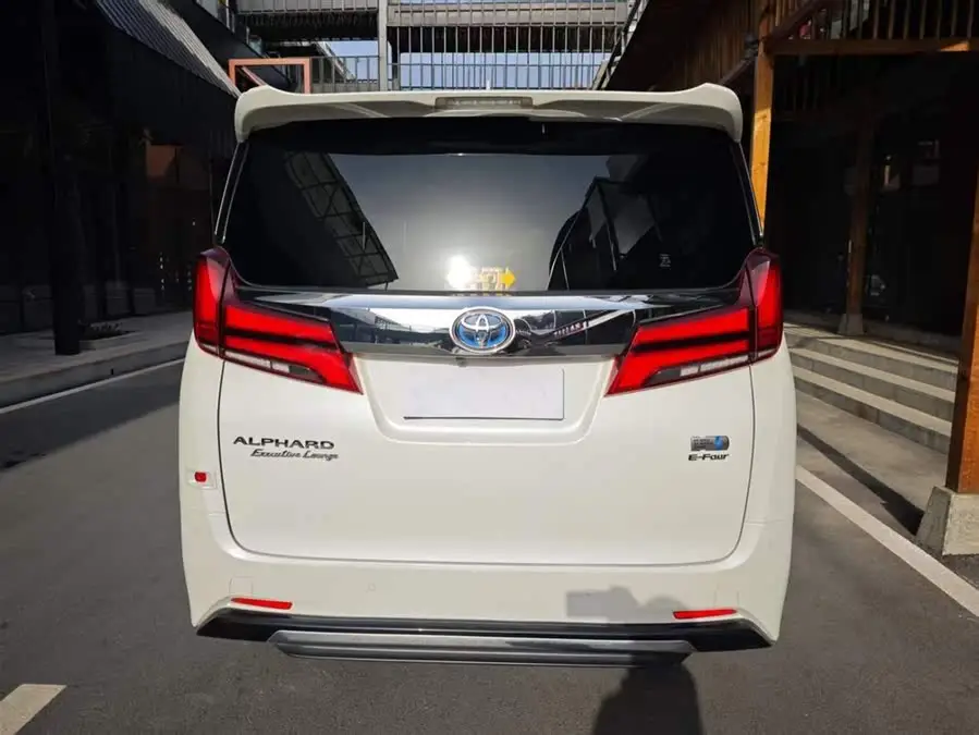 ألفارد 2021 النسخة المتميزة بمحرك مزدوج سعة 2.5 لتر