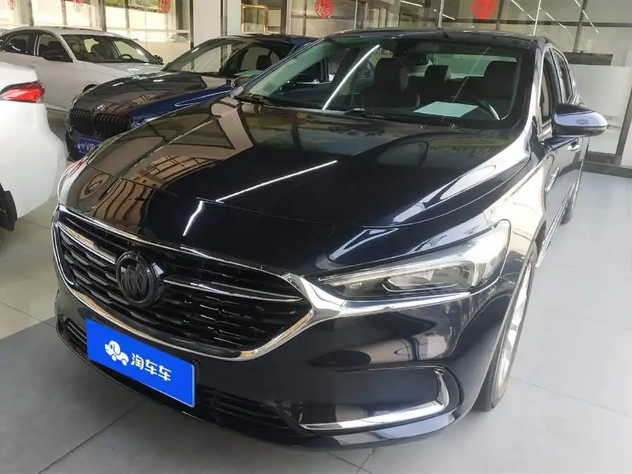 بويك لاكروس 2022 552T فاخرة