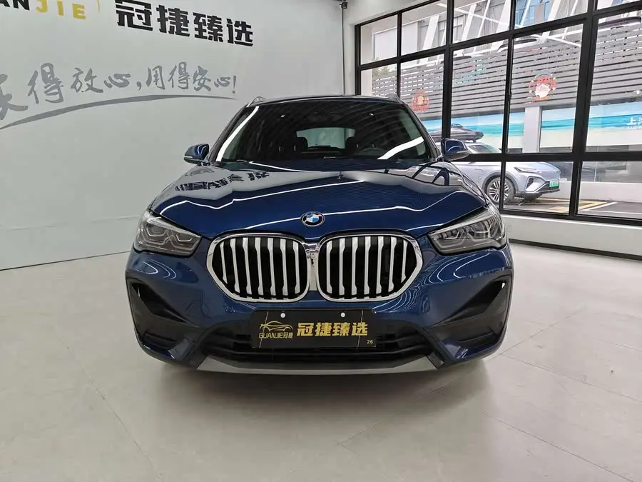 بي إم دبليو X1 2020 sDrive25Li النسخة الرائدة