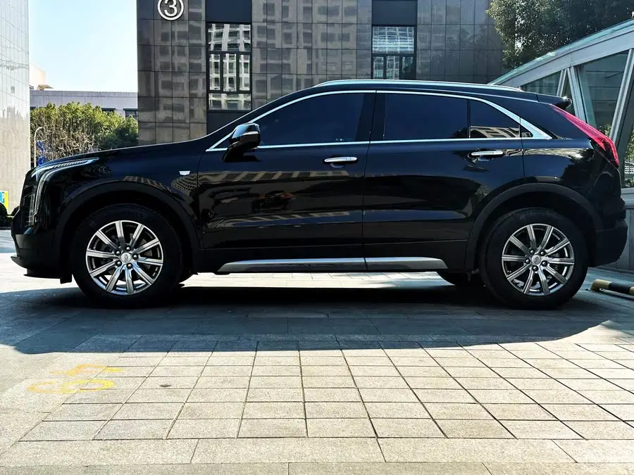Cadillac XT4 2020 Facelift 28T FWD Premier