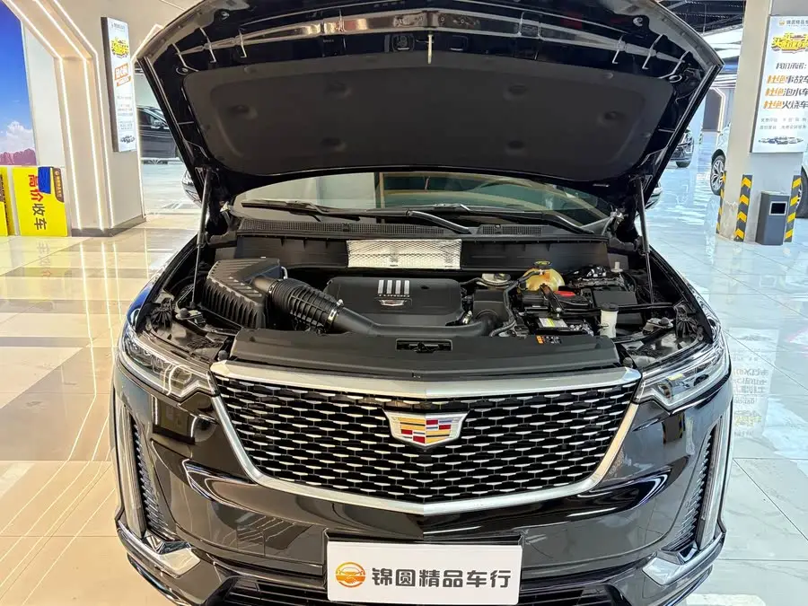 كاديلاك XT6 2020 28T فاخرة ستة مقاعد بنظام دفع رباعي مع نظام صوتي ممتاز