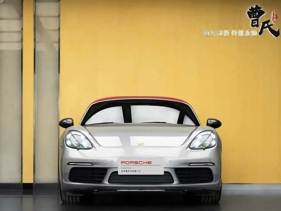 Porsche 718 2019 Boxster T 2.0T