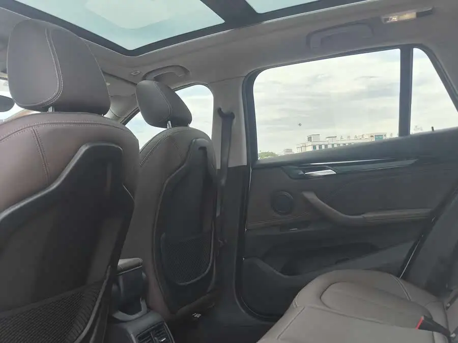 BMW X1 2020 sDrive20Li Enjoyment Edition