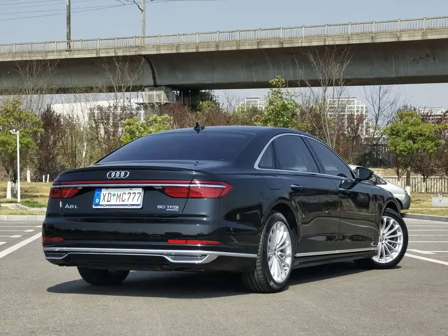 أودي A8 طراز 2019 تحديث بلس A8L 50 TFSI كواترو راحة