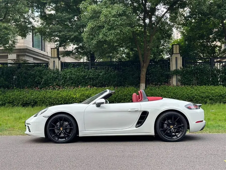 Porsche 718 2020 Model Boxster 2.0T