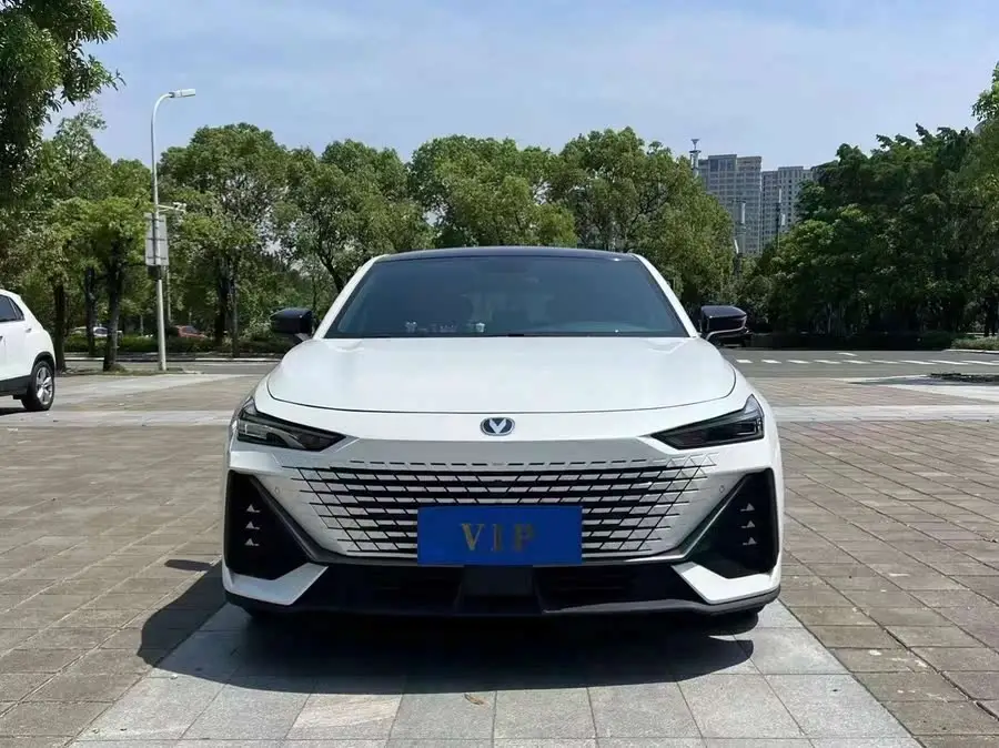 Changan UNI-V 2022 1.5T Premium