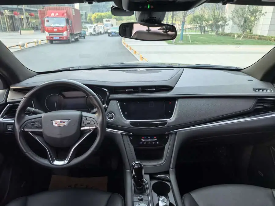 Cadillac XT6 2022 2.0T Six-Seater AWD Luxury