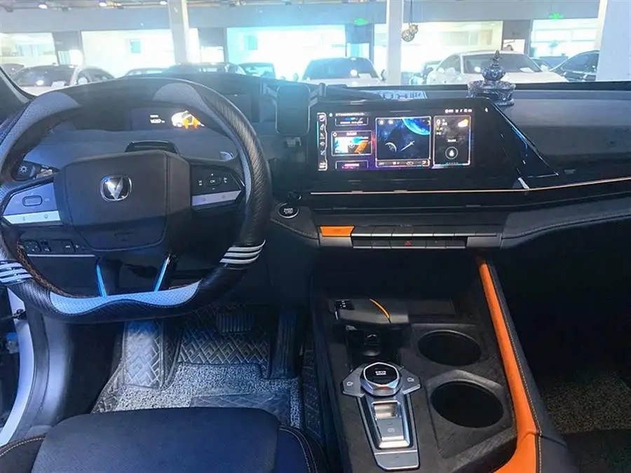 Changan UNI-V 2023 1.5T Premium