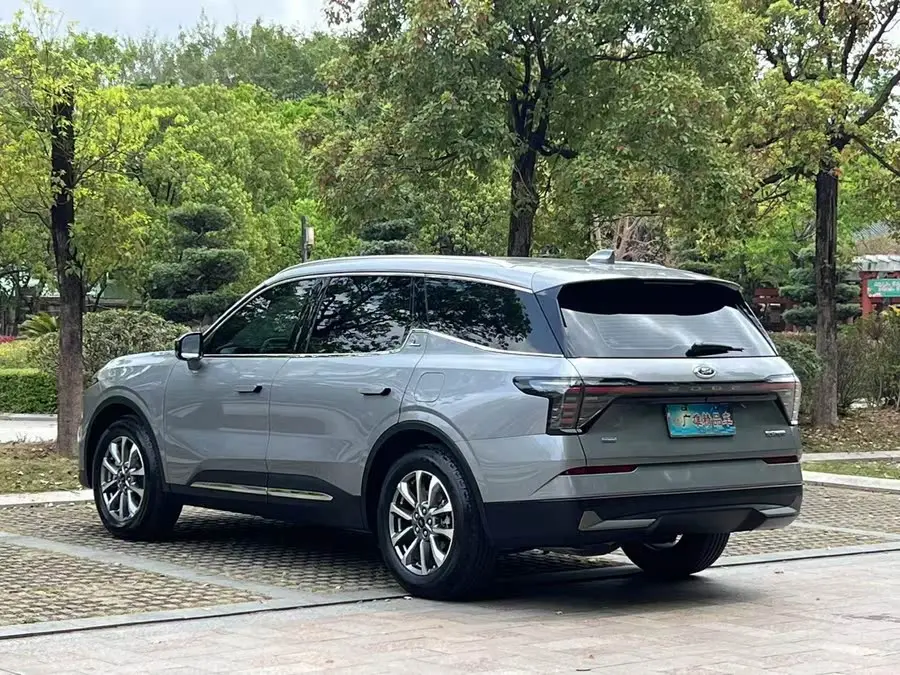 2023 Ford Edge Edge L 2.0T EcoBoost E Hybrid FWD Seven-Seater Luxury