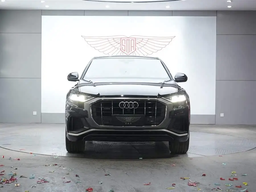 أودي Q8 2021 طراز 55 TFSI الفاخر الديناميكي