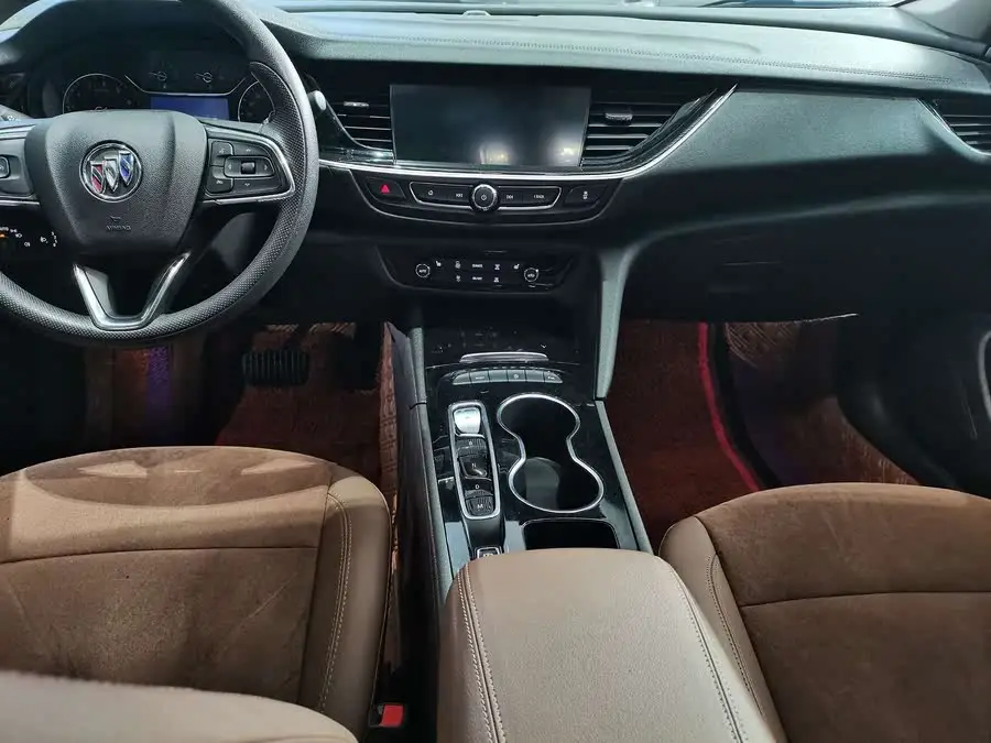 بيوك ريجال 2022 طراز 652T النسخة الذكية