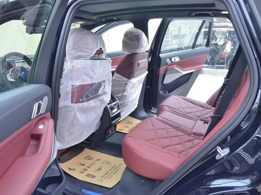 BMW X5 2023 xDrive 40Li M Sport Package