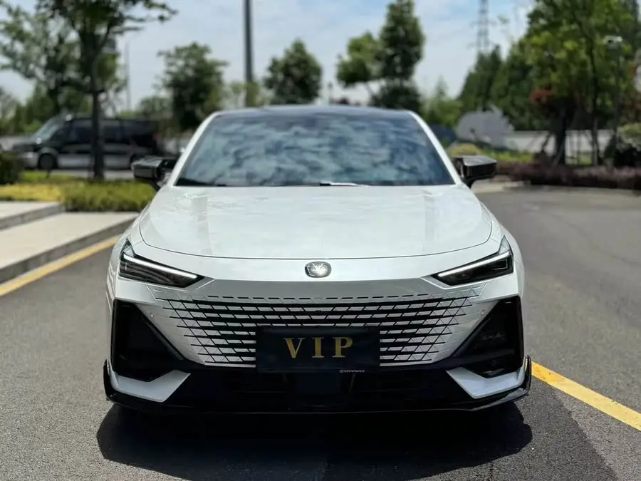 Changan UNI-V 2023 1.5T Sport Version