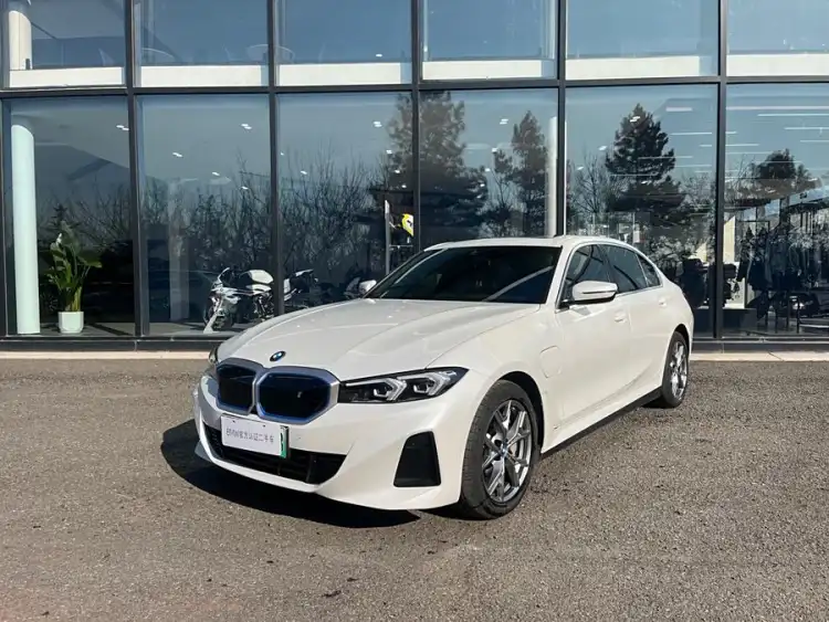 BMW i3 2022 eDrive 35 L