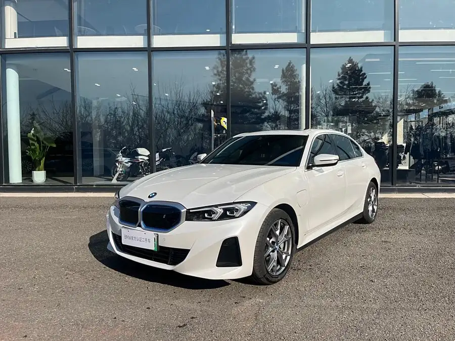 BMW i3 2022 eDrive 35 L