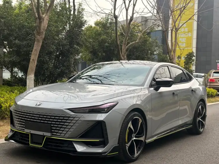 Changan UNI-V 2022 1.5T Sport Edition