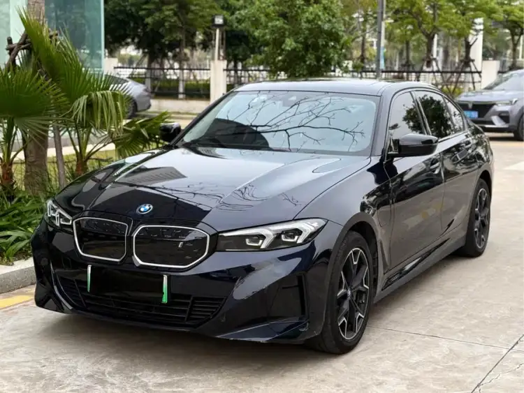 BMW i3 2024 eDrive 40 L Night Sport Package