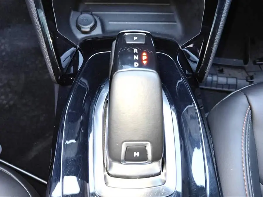 Peugeot 2008 2022 Model 230THP THE ONE