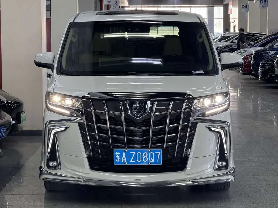 ألفارد 2020 هايبرد 2.5 لتر فاخرة