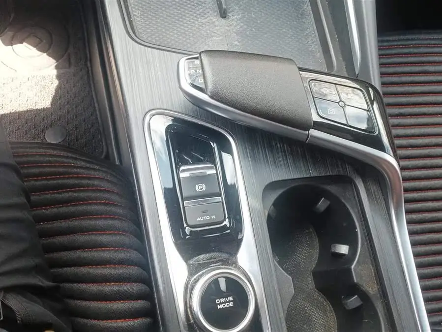 شانجان UNI-T 2020 1.5T الفاخرة