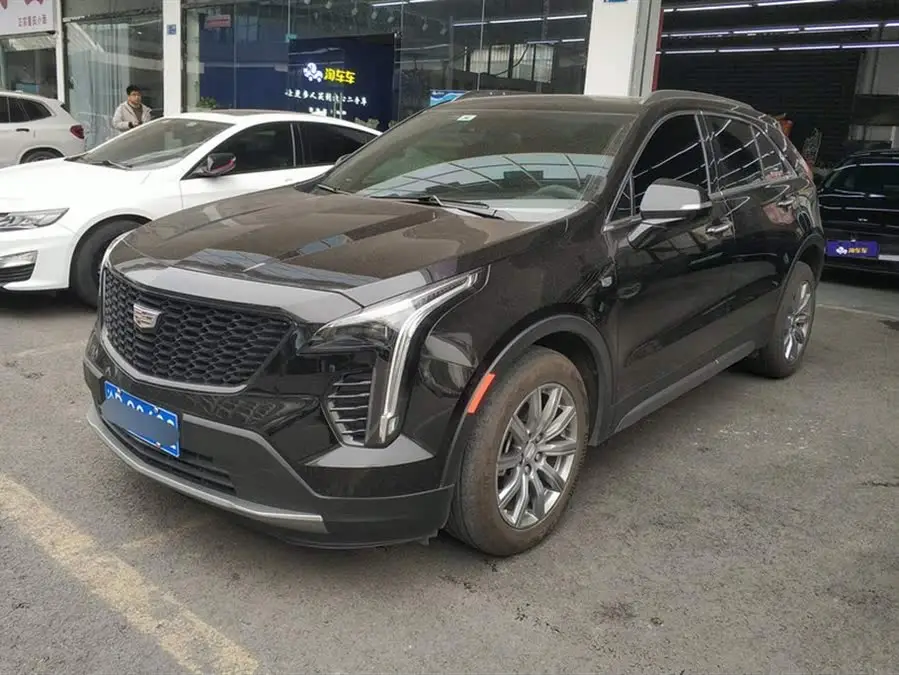Cadillac XT4 2022 28T Luxury FWD