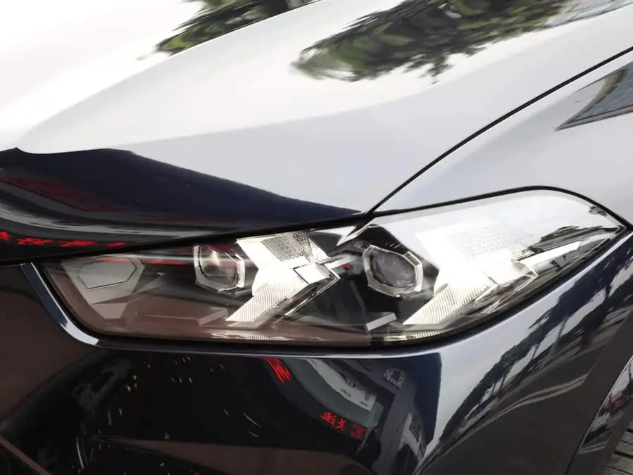 بي إم دبليو X5 2023 xDrive 30Li M حزمة رياضية