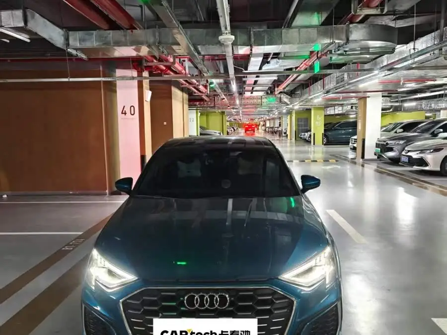 أودي A3 2021 A3L ليموزين 35 TFSI طراز رياضي أنيق