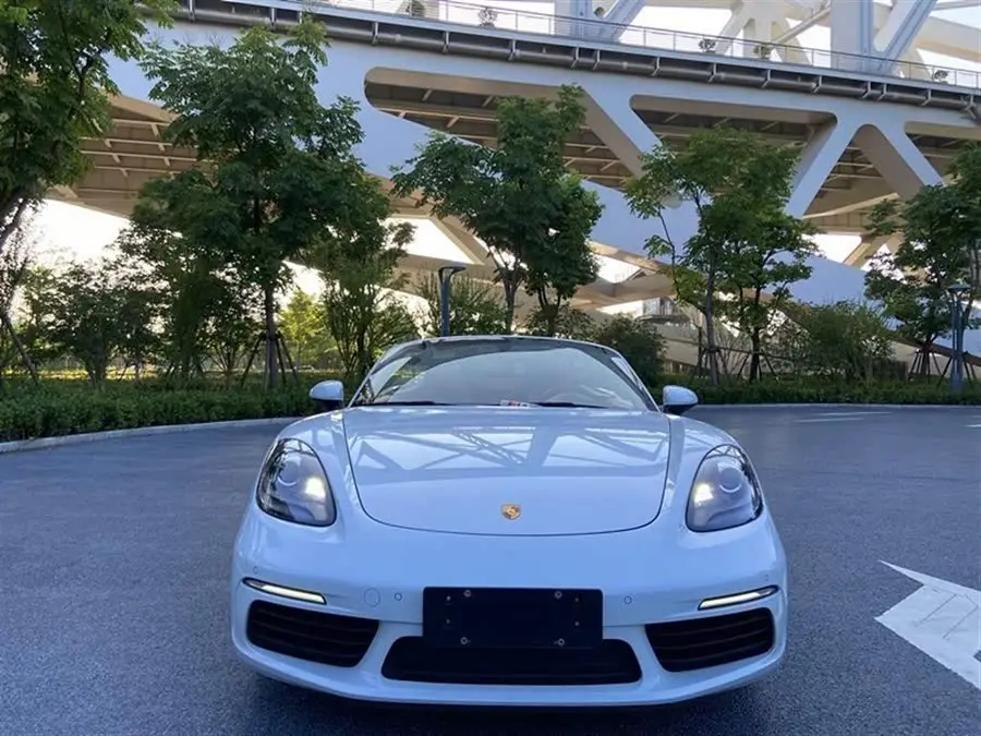 Porsche 718 2020 Model Boxster 2.0T