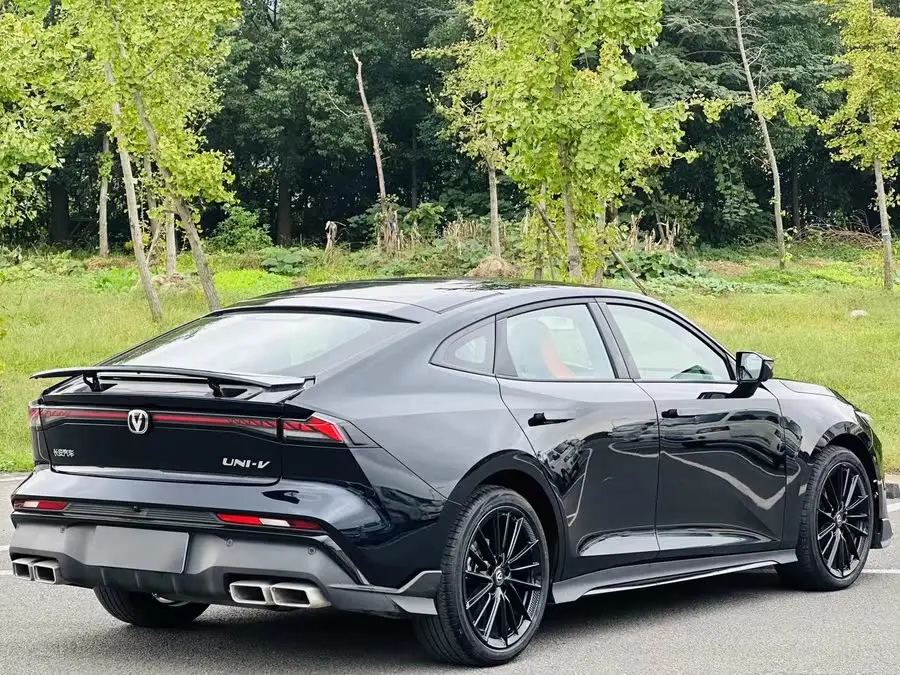 Changan UNI-V 2024 1.5T Premium Sport Model