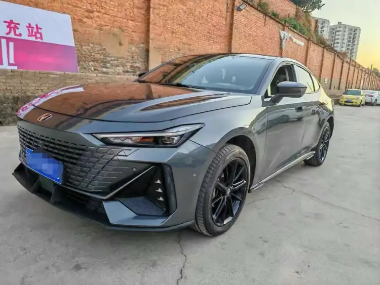 Changan UNI-V 2024 1.5T Premium