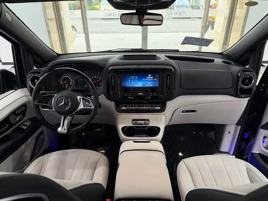 فيديو 2024 2.0T نسخة الأعمال 7 مقاعد