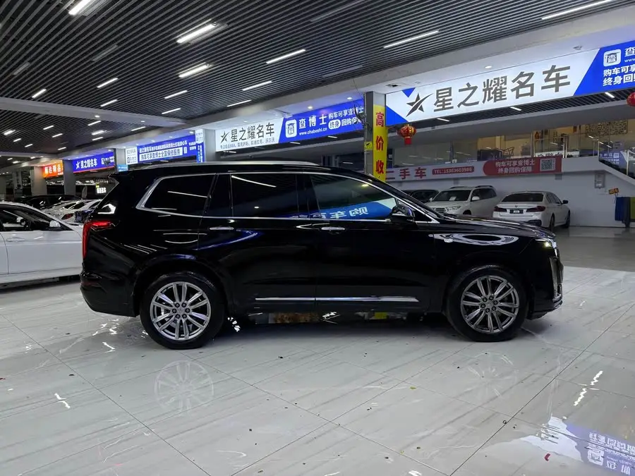 2021 كاديلاك XT6 28T فاخرة ذات ستة مقاعد ودفع رباعي