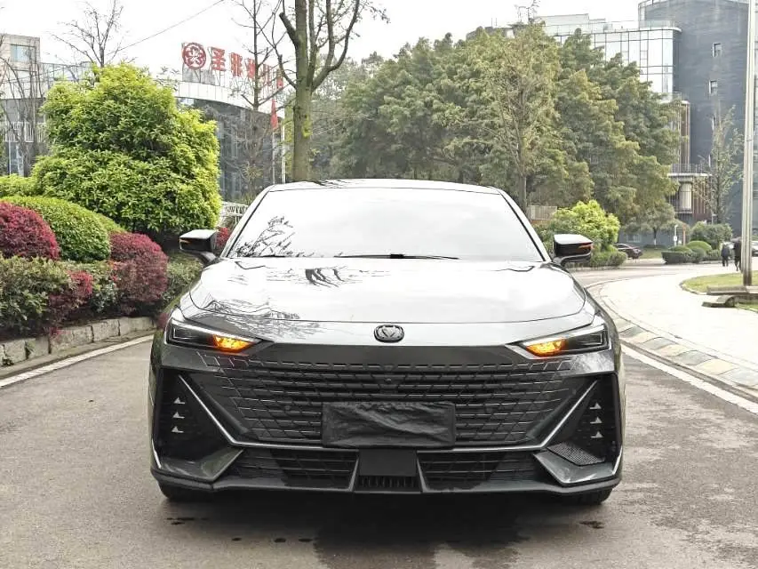 Changan UNI-V 2024 1.5T Premium