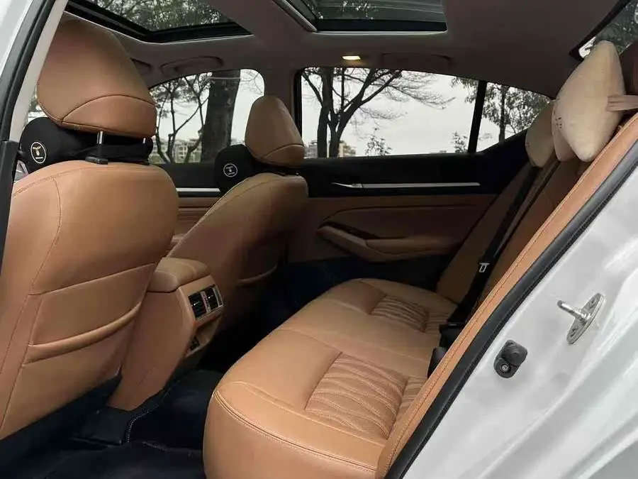 تيانا 2022 2.0L XL-Upr النسخة المميزة