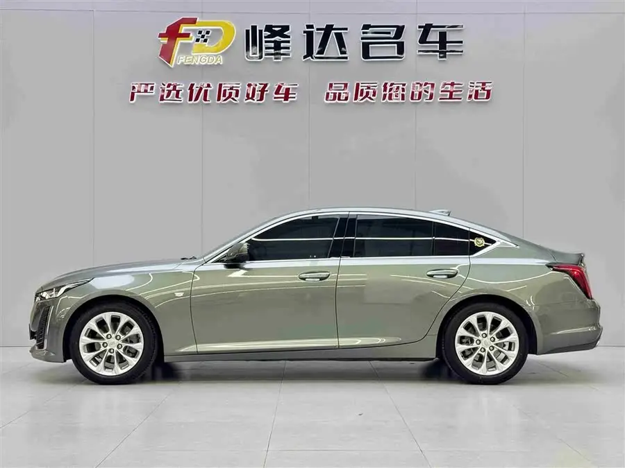 كاديلاك CT5 2022 28T الفاخرة (الإصدار القياسي)