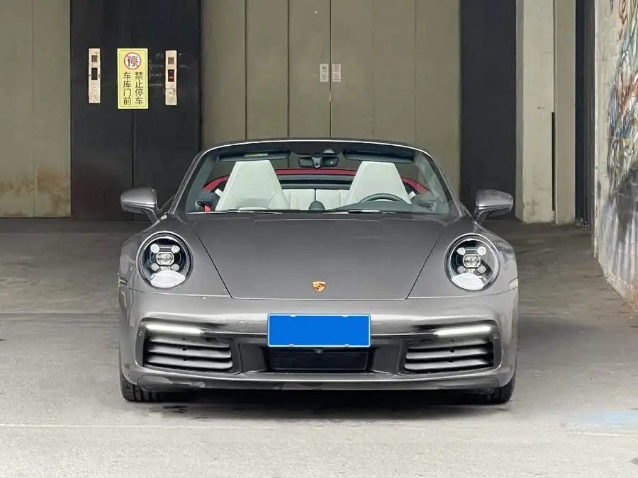 Porsche 911 2022 Carrera Cabriolet 3.0T
