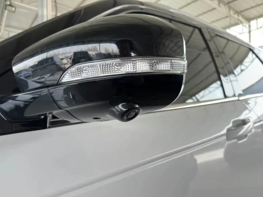 Changan CS95 2021 2.0T Two-Wheel Drive Luxury Edition