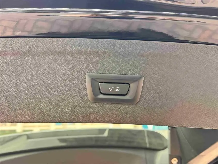 BMW iX 2023 Model Update xDrive40