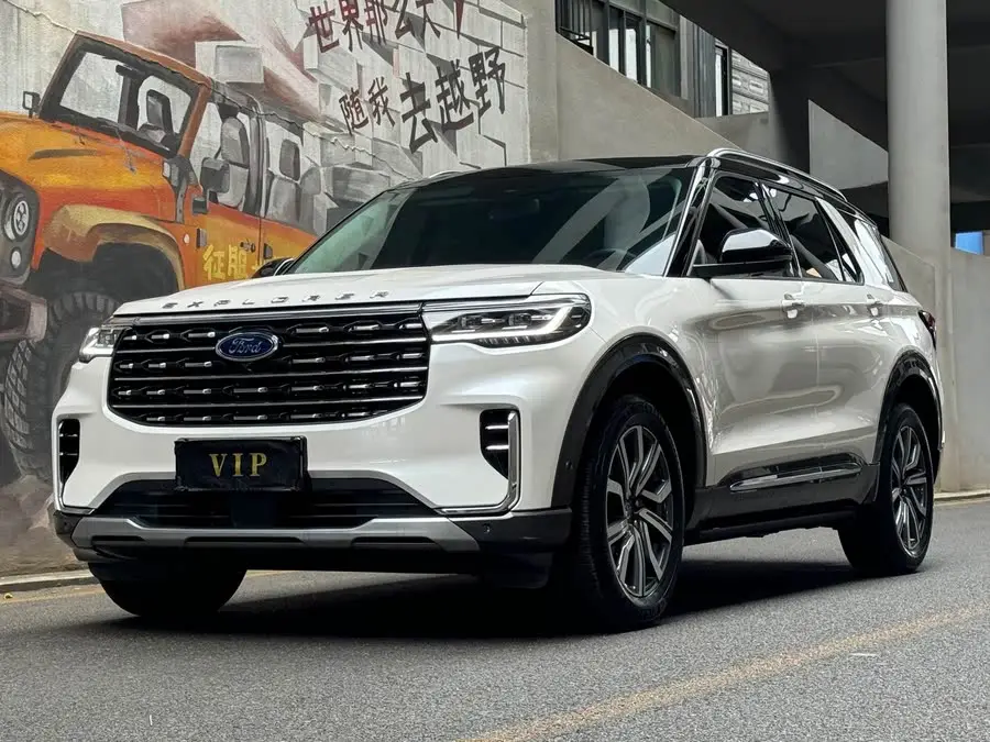 مستكشف 2023 نسخة EcoBoost 285 دفع رباعي تيتانيوم 6 مقاعد