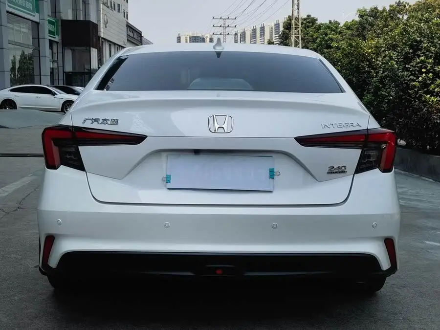 موديل 2022 من XINGGE 240TURBO CVT الفاخرة