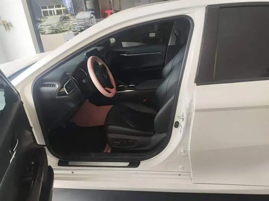 Camry 2021 2.0G Luxury Version