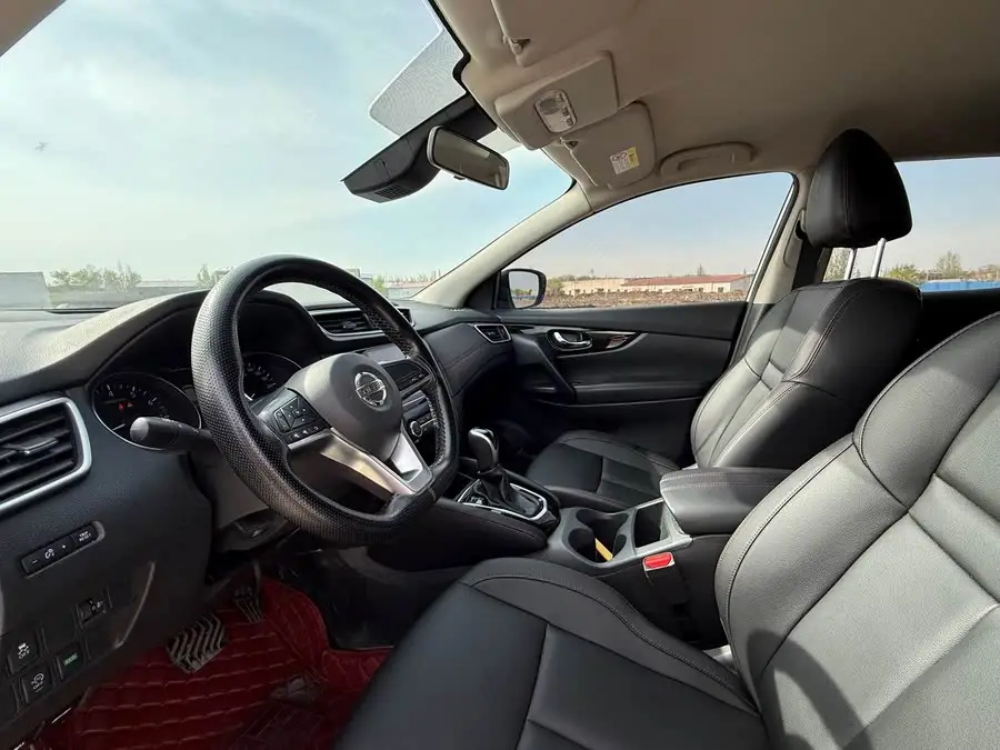 نيسان قاشقاي 2022 2.0 لتر CVT XV الذكية